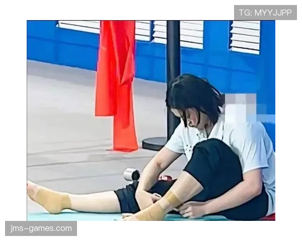 蒋林静训练完直接拎爱马仕去吃米其林，这姐的生活是真实存在的吗